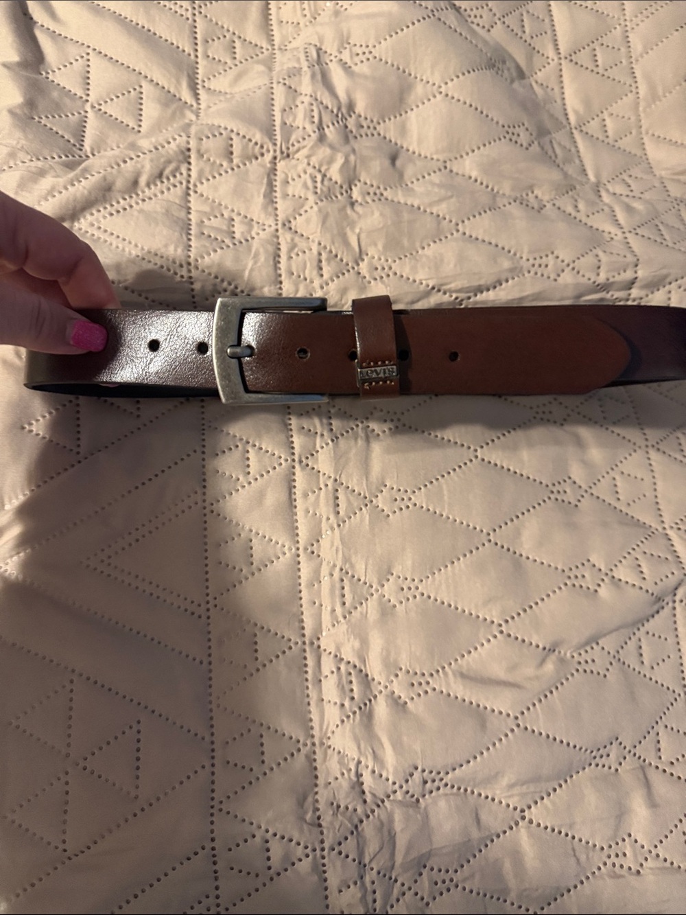Levi's Brown Leather Men's Belt with Silver-Tone Buckle